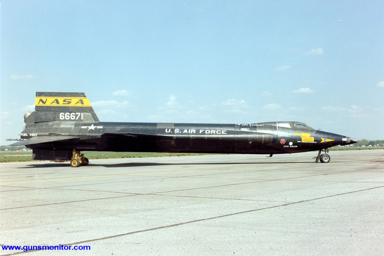 اکس-15؛ سریع‌ترین هواپیما در تاریخ آمریکا