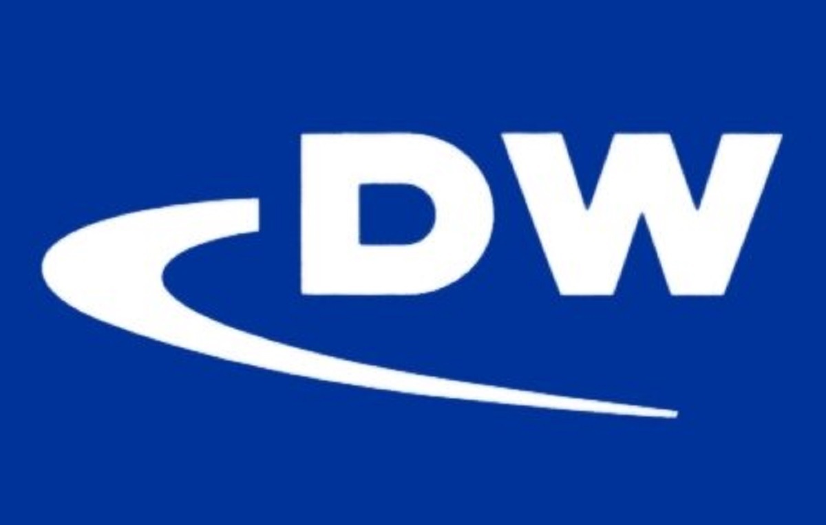 Чей канал dw. DW Телеканал. Дойче велле. DW логотип. Дойч велле logo.