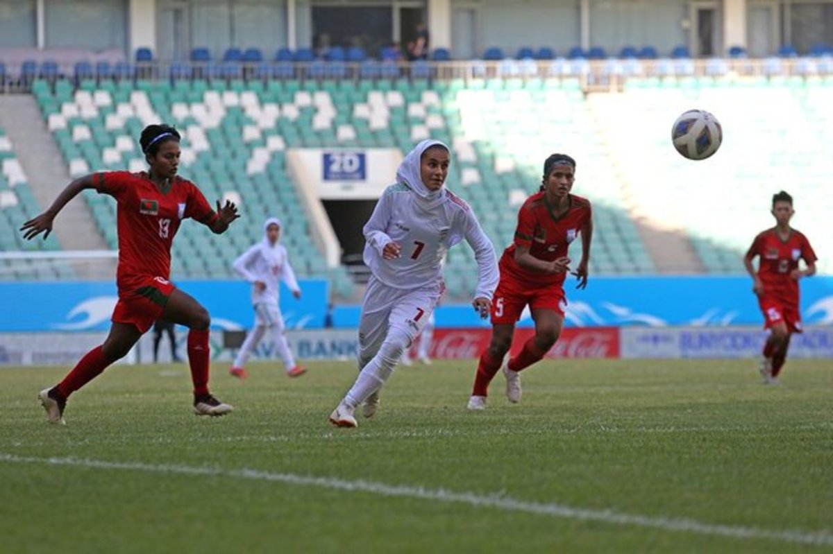 ایران 0 - چین 7/ شکست فوتبال زنان ایران در دومین گام جام ملت‌ها