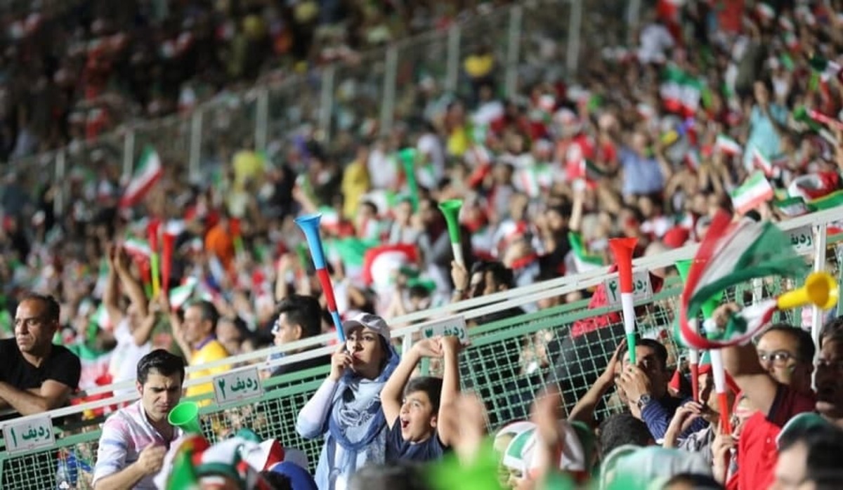 صدور مجوز حضور تماشاگران در بازی ایران و عراق/ بانوان هم به آزادی می‌آیند