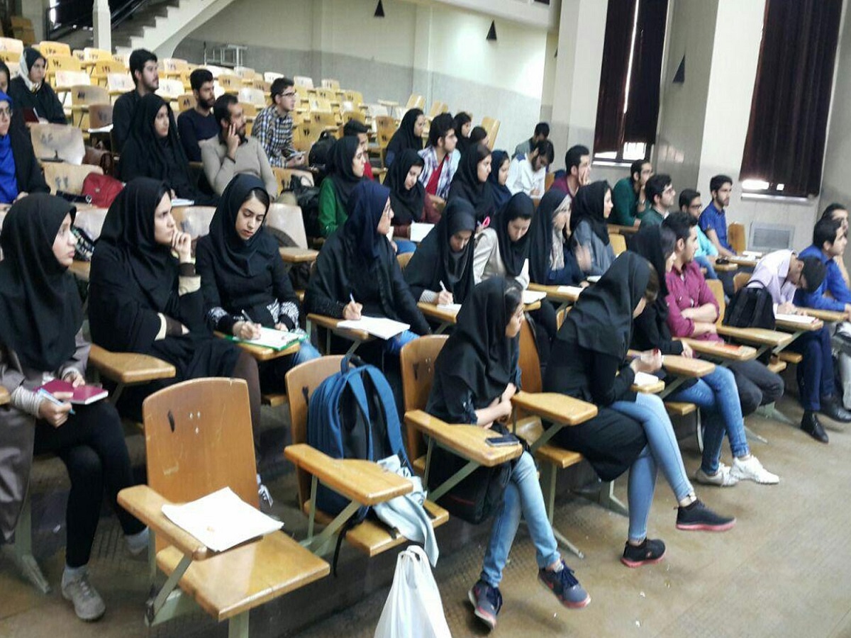 وزیر علوم: از سرگیری آموزش حضوری تمامی دانشجویان از بهمن ماه