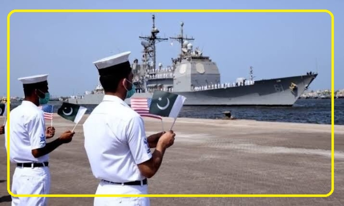 مانور دریایی پاکستان و آمریکا در آبهای بندر کراچی