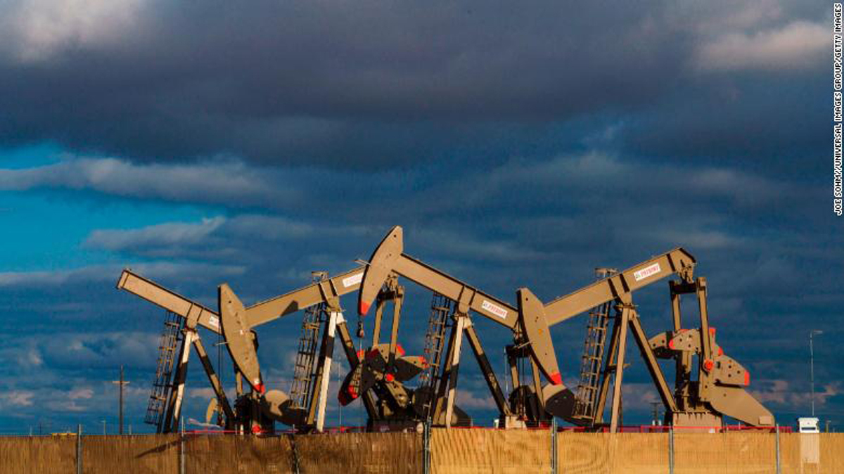 بازار نفت گروگان جنگ اوکراین، احیای برجام و درخواست تضمین روسیه از آمریکا/ احتمال نفت 185 دلاری در سال 2022