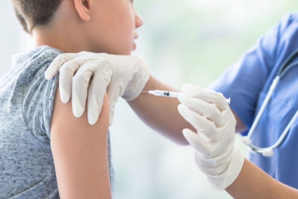 دانشگاه علوم پزشکی آبادان: واکسن کرونا برای کودکان پنج تا ۱۱ سال لازم است