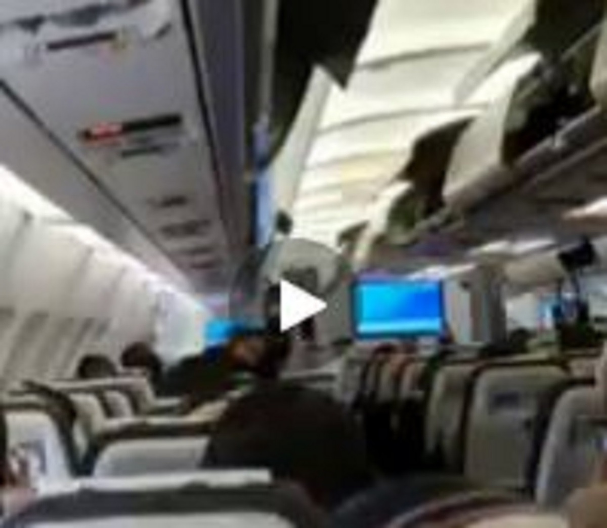 بلاتکلیفی پرواز‌ها به مقصد روسیه با آغاز جنگ (فیلم)