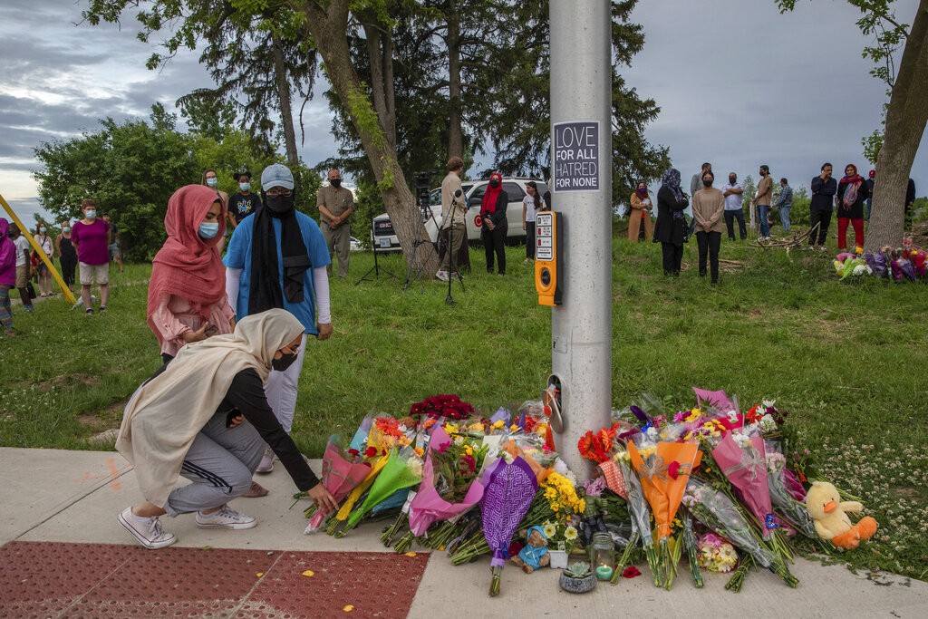 زیرگرفتن یک خانواده در کانادا / 4 کشته / پلیس: چون مسلمان بودند