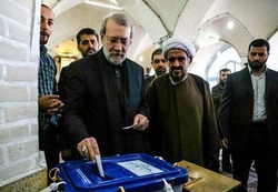 علی لاریجانی در ساری رای داد + عکس