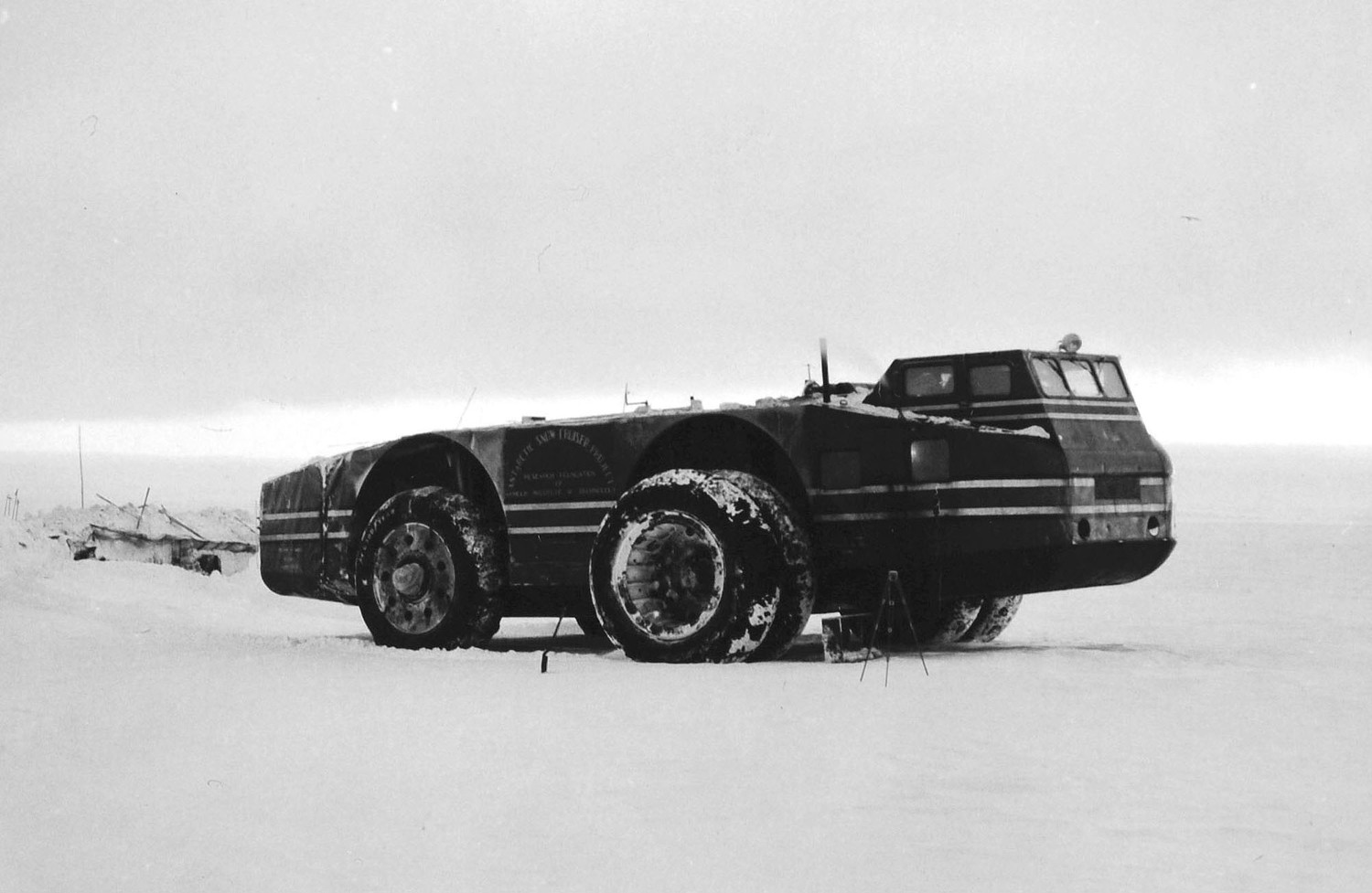 کروزر برفی جنوبگان؛ یک خودروی غول پیکر با سرانجامی مرموز! (+ عکس و فیلم)