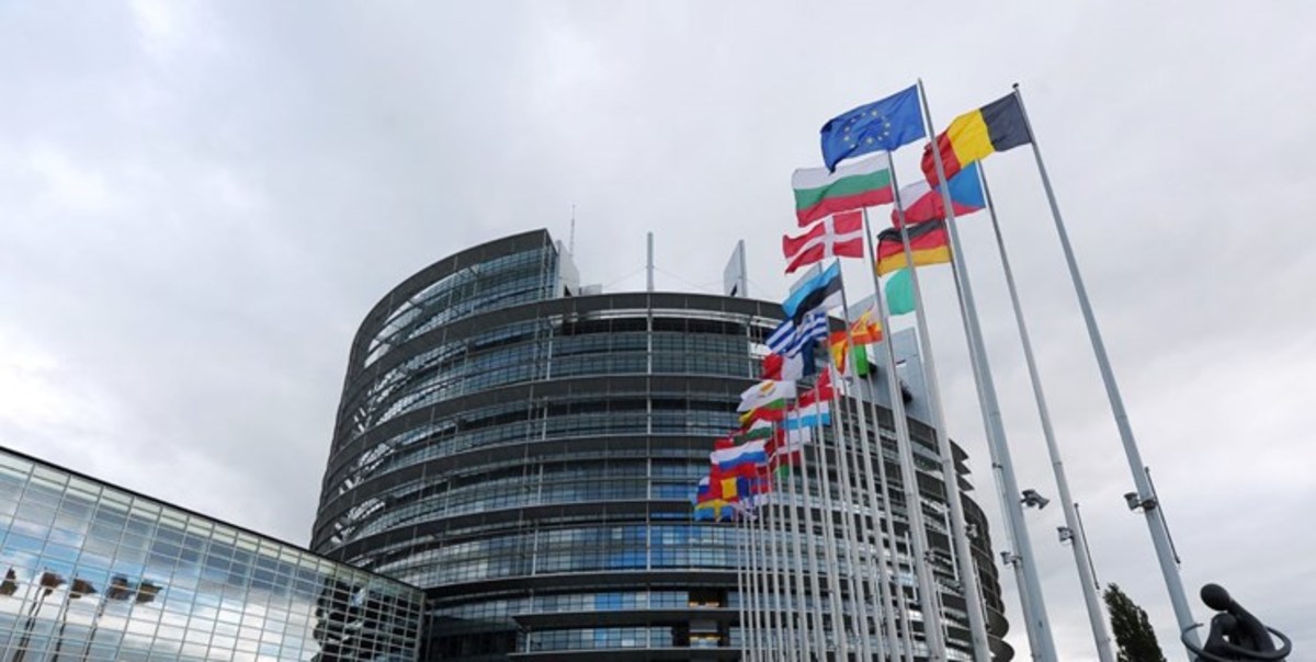 قطعنامه پارلمان اروپا برای تحریم مقام‌های ایران