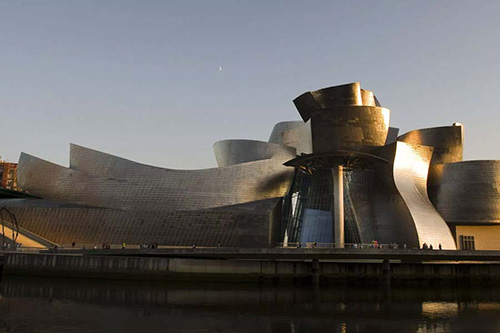موزه گوگنهایم Guggenheim Museum در اسپانیا