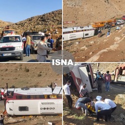 هلال احمر: مصدومیت 29 نفر در واژگونی اتوبوس خبرنگاران