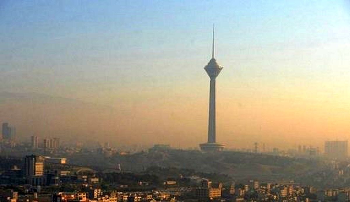 هوای تهران آلوده است/ بیماران قلبی و ریوی از خانه خارج نشوند