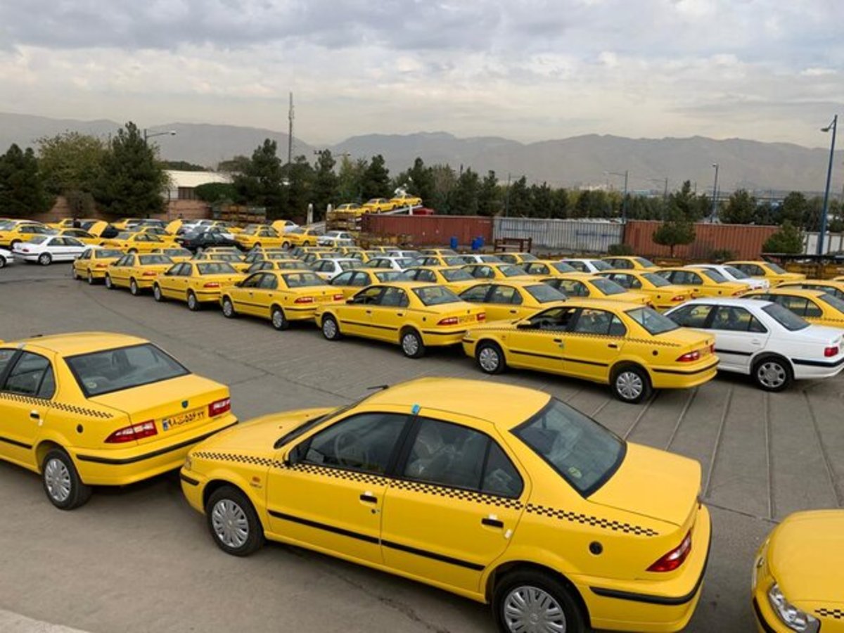 رانندگان تاکسی در انتظار واکسن/ فوت ماهیانه ۵۰ تاکسیران در هر پیک کرونا در تهران