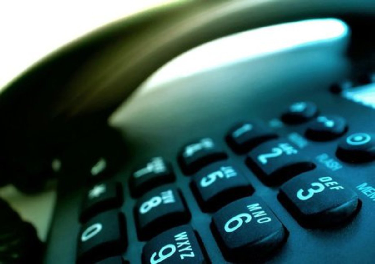 مخابرات: هزینه تلفن ثابت ماهانه پرداخت شود