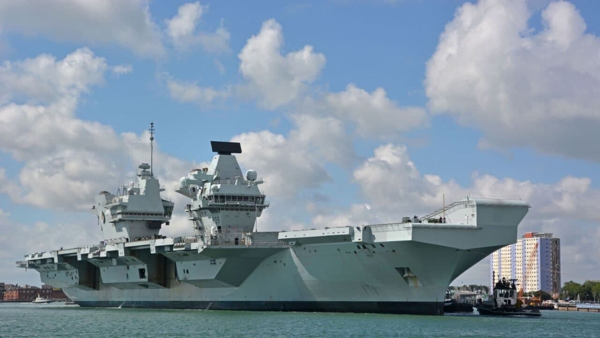 ابتلای سرنشینان بزرگترین کشتی نیروی دریایی انگلیس به کرونا