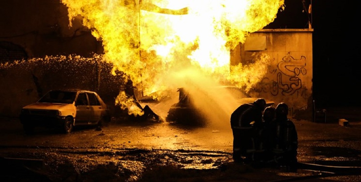 5 کشته در پی آتش گرفتن یک کارگاه مبل در تهران