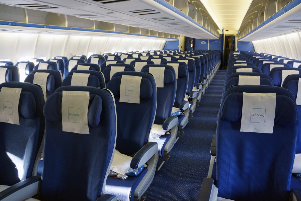 صندلی‌هایی در هواپیما که نشستن روی آن سرطان‌زاست