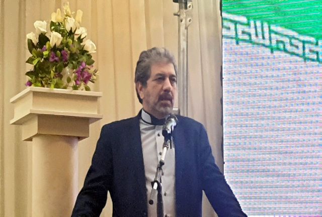 بهروز وثوقی برای ورود به ایران منعی ندارد / همه هنرمندان و ورزشکاران خارج از کشور می توانند بدون مشکل به ایران بازگردند