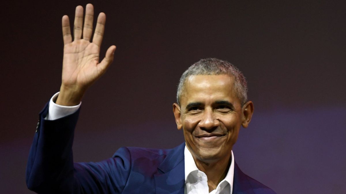 انتقاد از جشن تولد 700 نفری اوباما