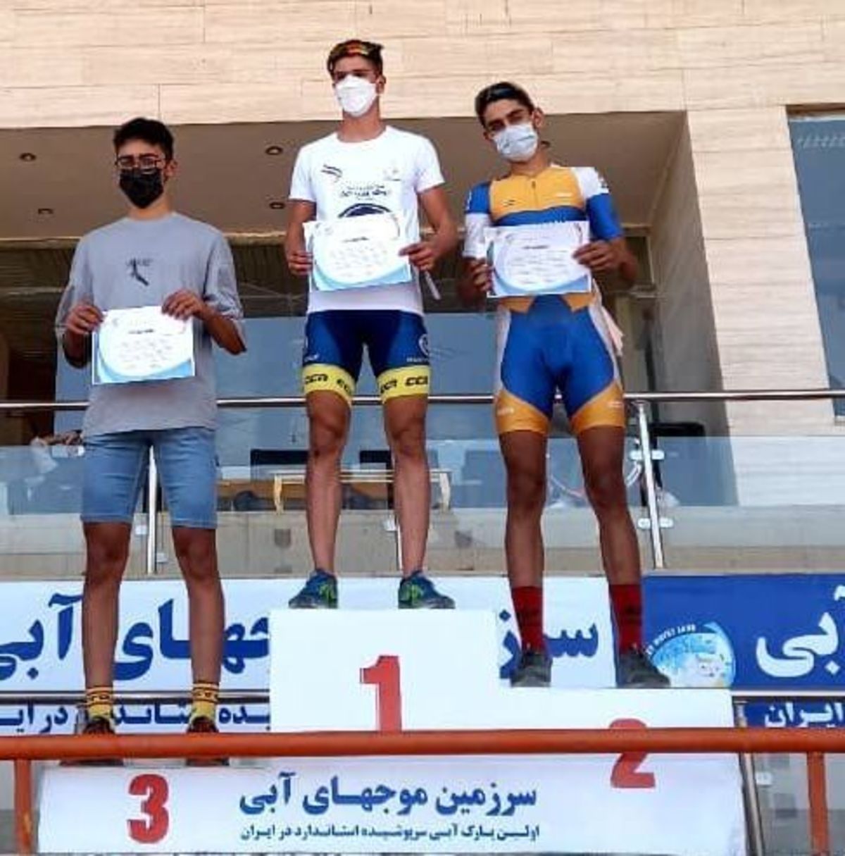 تیم دوچرخه سواری کرمانشاه یک طلا و ۲ نقره کسب کرد