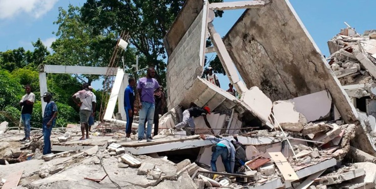 افزایش تلفات زلزله هائیتی به 724 نفر