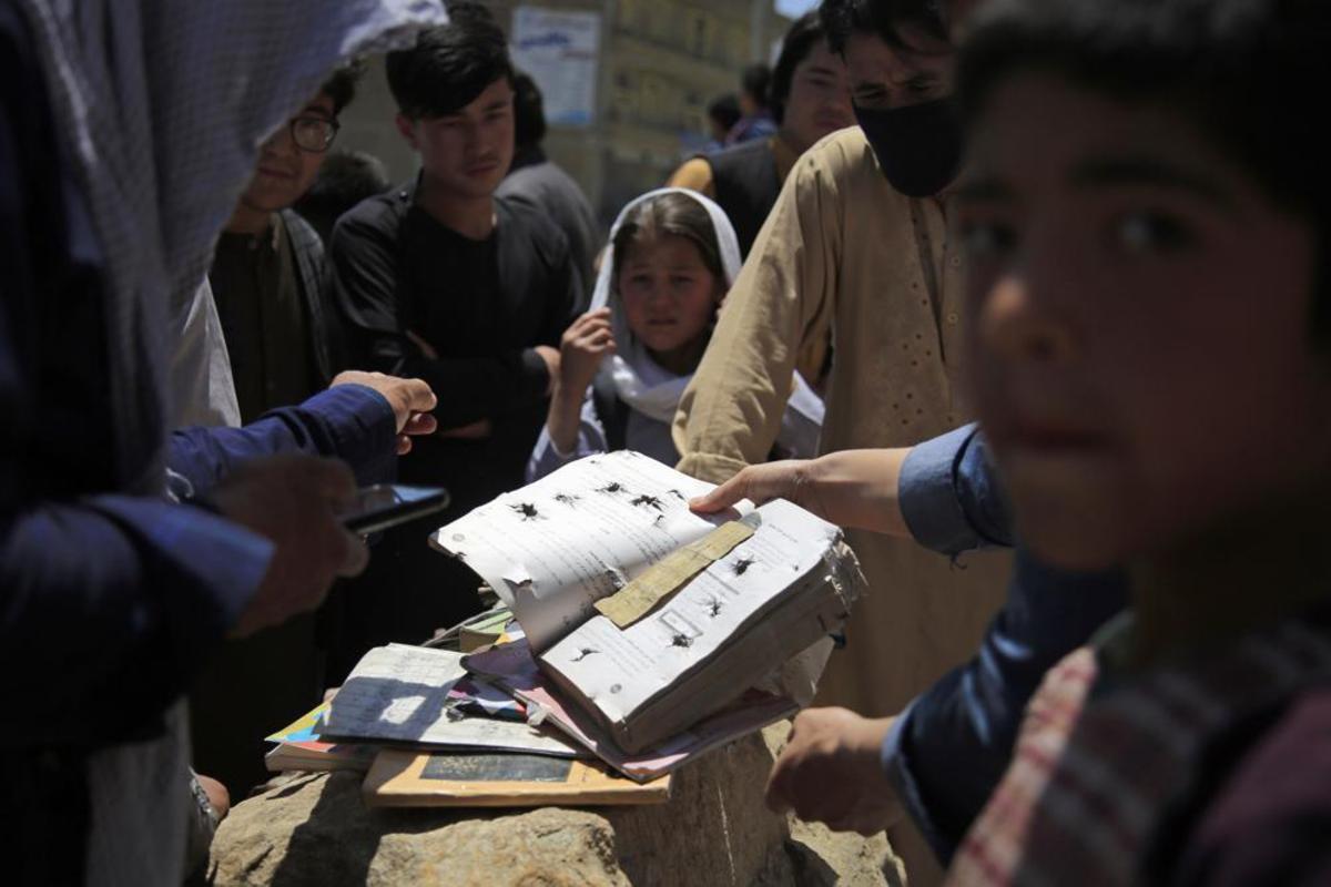 افغانستان؛ افزایش کشتار غیرنظامیان/ نیمی از قربانیان زن و کودک هستند