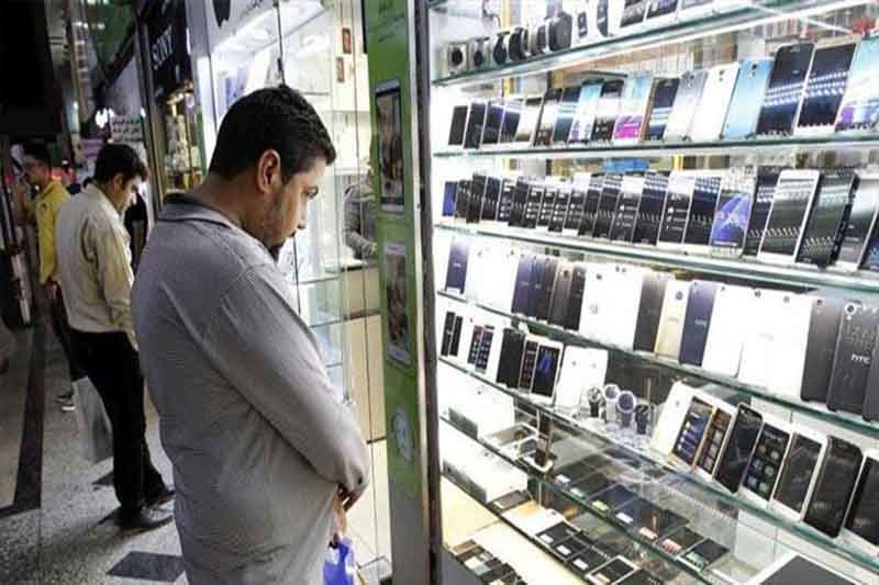 گزارشی از وضعیت قیمت گوشی تلفن همراه در بازار / با چه بودجه ای می توان گوشی هوشمند خریداری کرد (+جدول قیمت)
