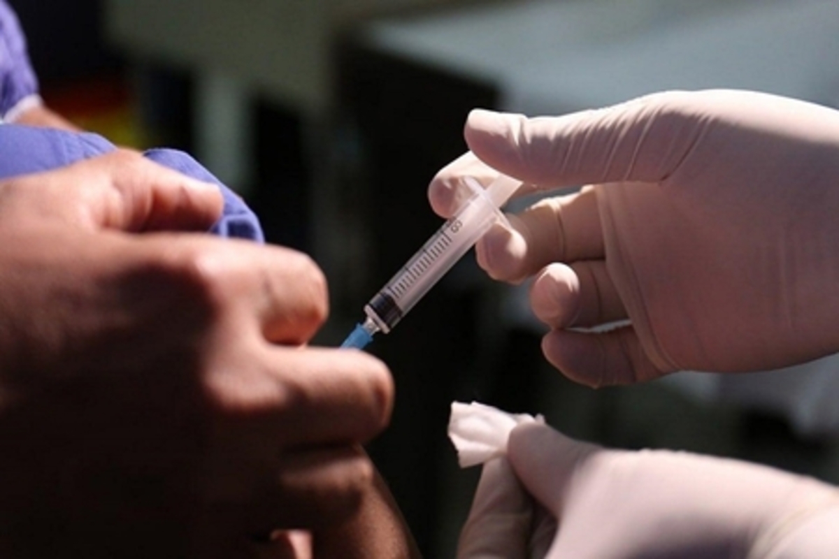 کاهش حداقل سن ثبت‌نام برای تزریق واکسن در اکثر استان ها
