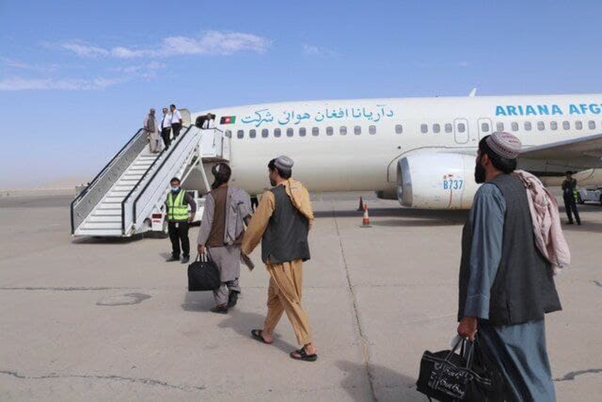باز شدن فرودگاه کابل رسما به روی پروازهای داخلی و بین‌المللی