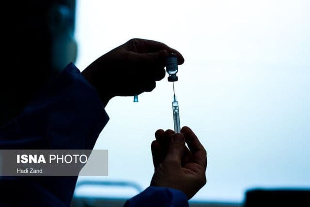 توزیع ۴۰۰ هزار دُز واکسن آنفلوانزا در داروخانه‌ها