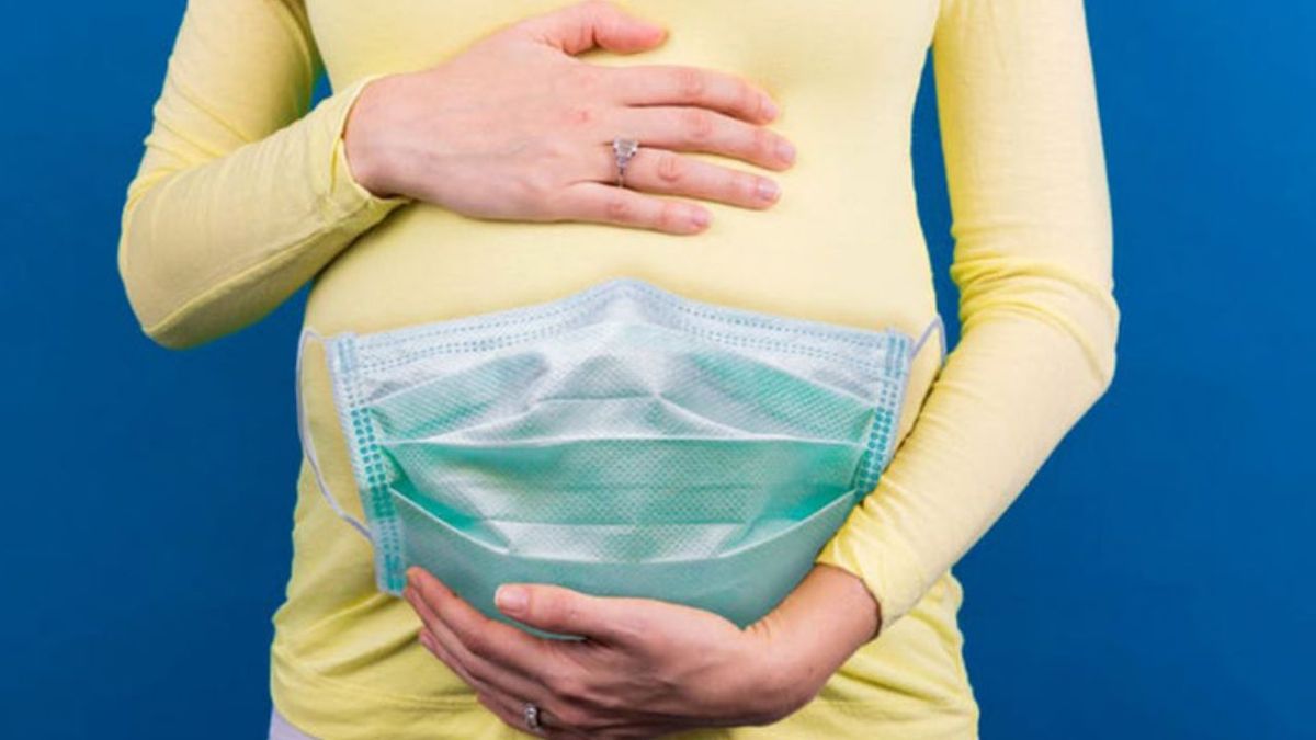 وزارت بهداشت: واکسن کرونا برای مادر باردار و جنین هیچ عارضه ای ندارد