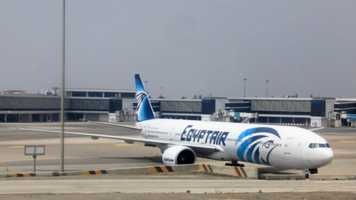 ورود اولین هواپیمای مصری به تل‌آویو