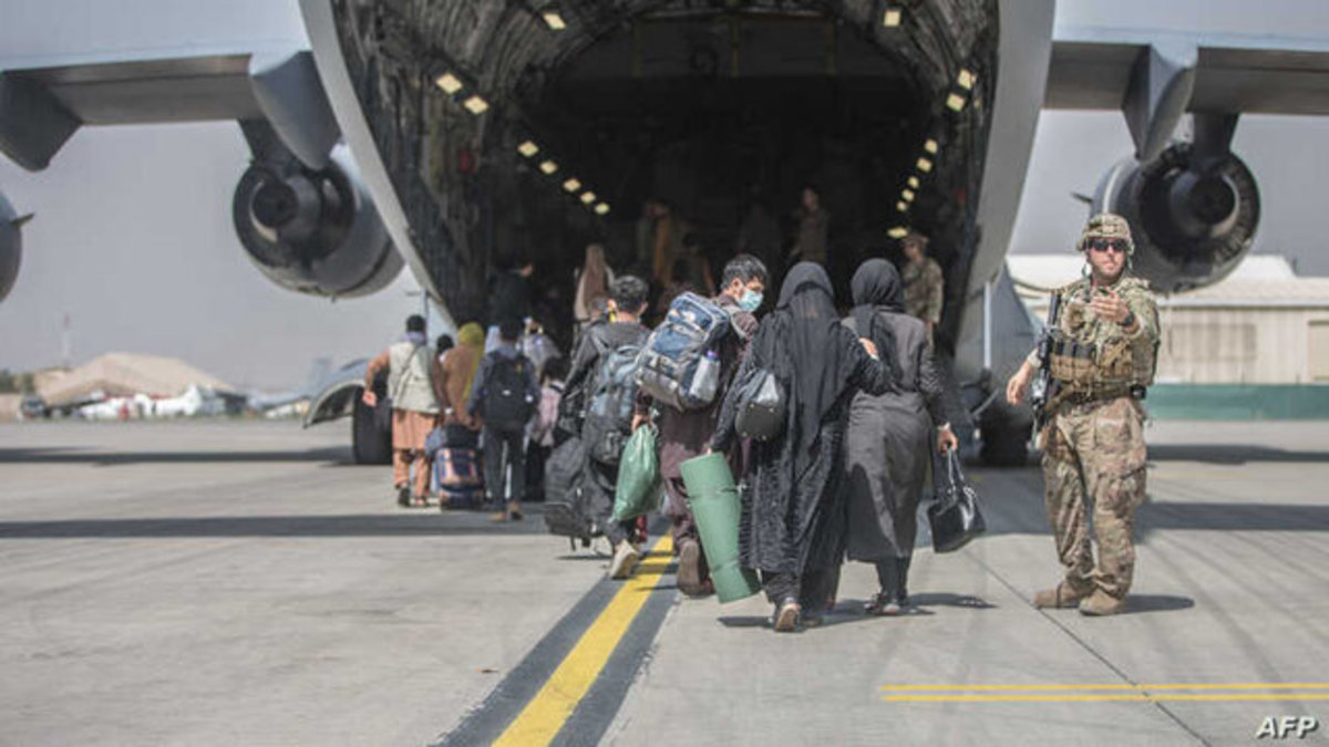 در مخفی نیروهای آمریکایی در فرودگاه کابل برای فرار دور از چشم طالبان