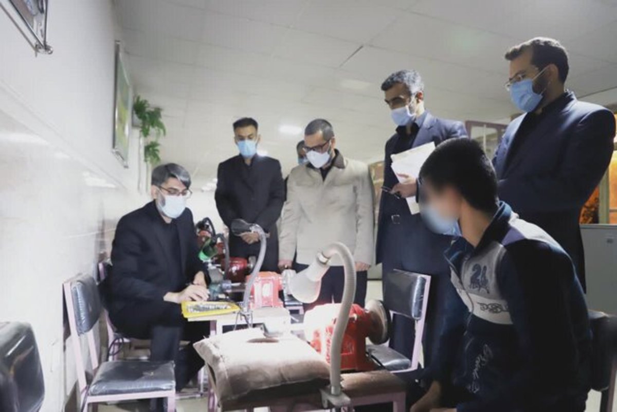 رئیس سازمان زندان ها:
دعوت از نخبگان علوم تربیتی برای اصلاح و تربیت مجرمین در زندان‌ها