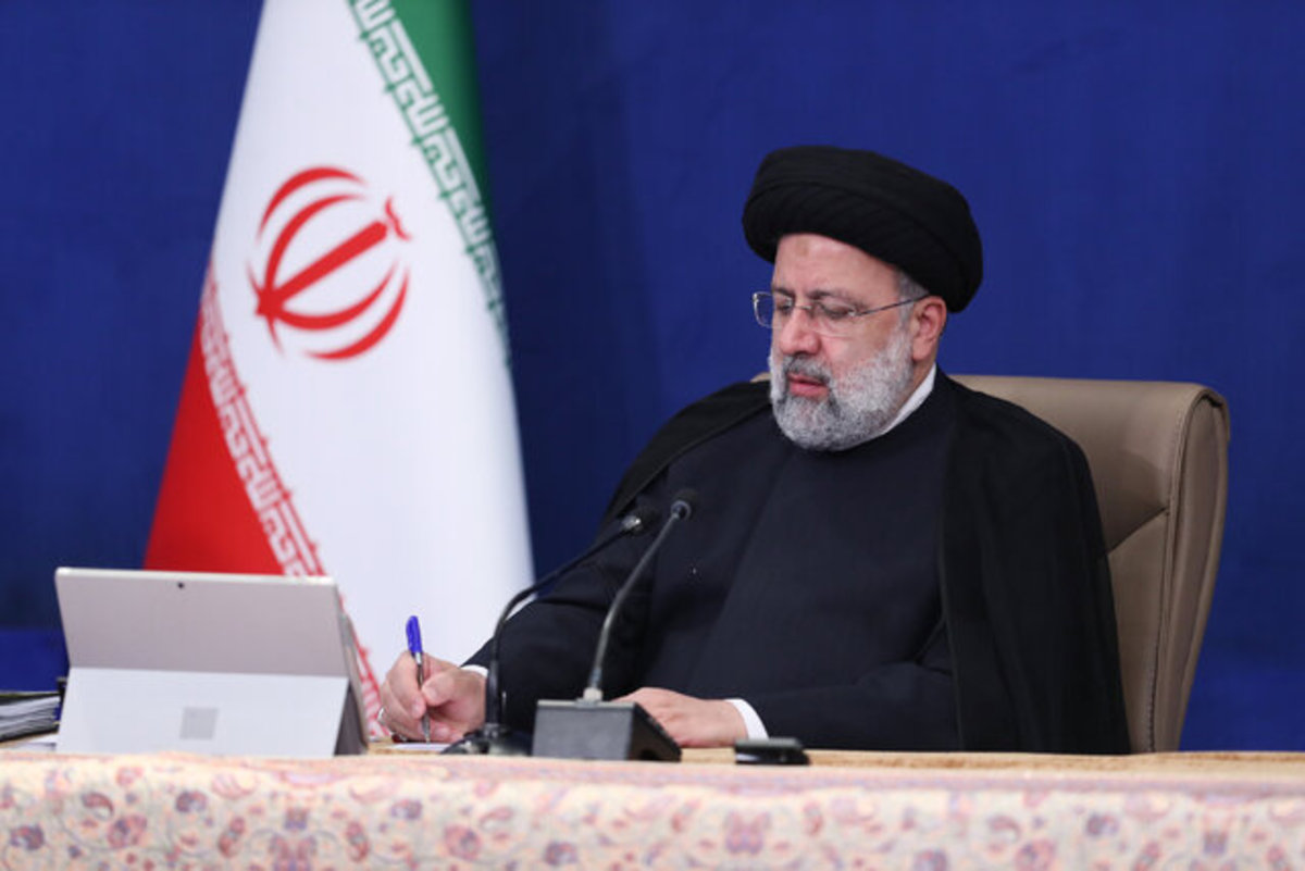رئیسی: استاندار جدید تهران موضوع آلودگی هوای تهران را با جدیت پیگیری کند