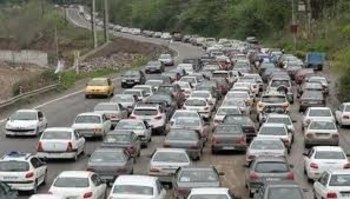 ترافیک پرحجم و سنگین در مبادی ورودی به مازندران