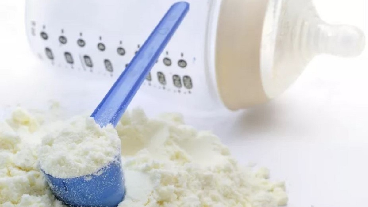 مصرف سالیانه ۳۵ میلیون عدد شیرخشک نوزاد در کشور/ مواد اولیه شیرخشک همچنان در گمرکات