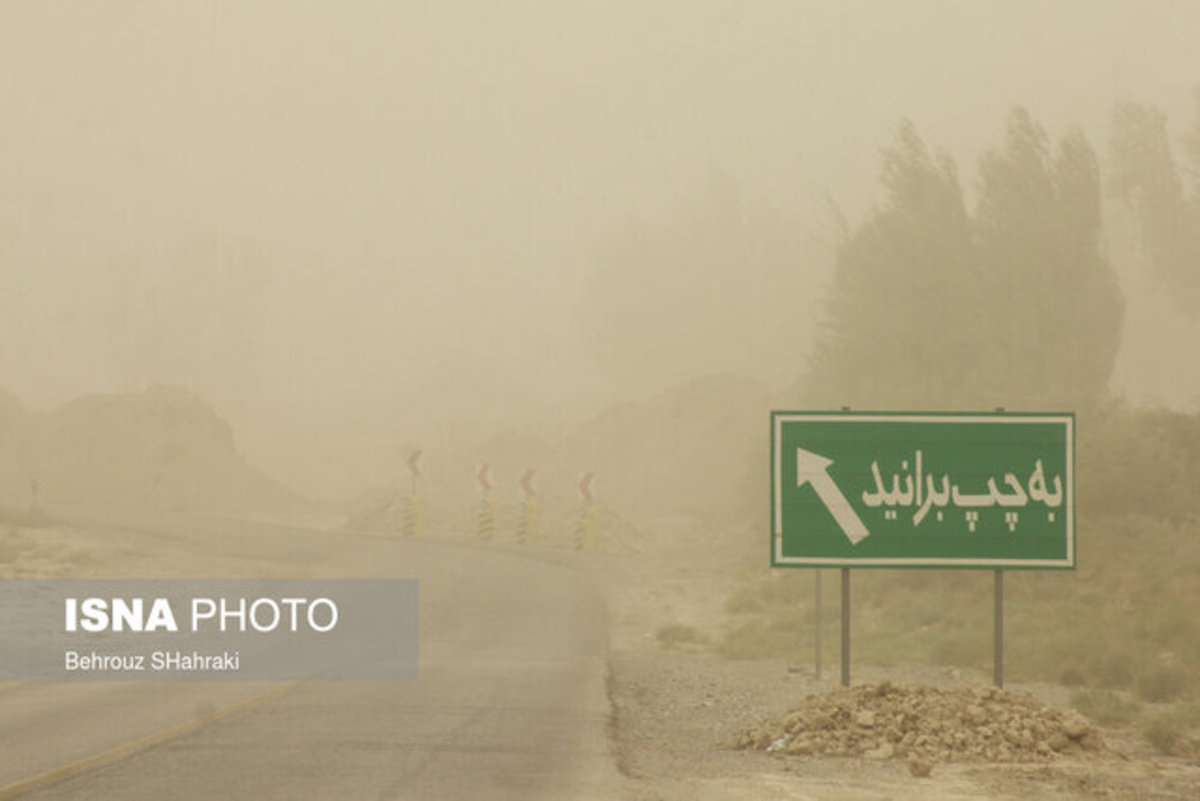 طوفان شن در سیستان با سرعت ۱۰۴ کیلومتر بر ساعت