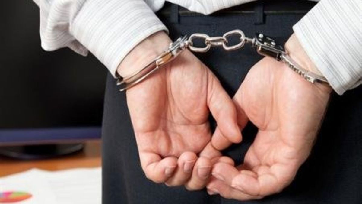 بازداشت ۱۵ نفر از کارکنان شهرداری کهریزک به اتهام رشوه‌گیری