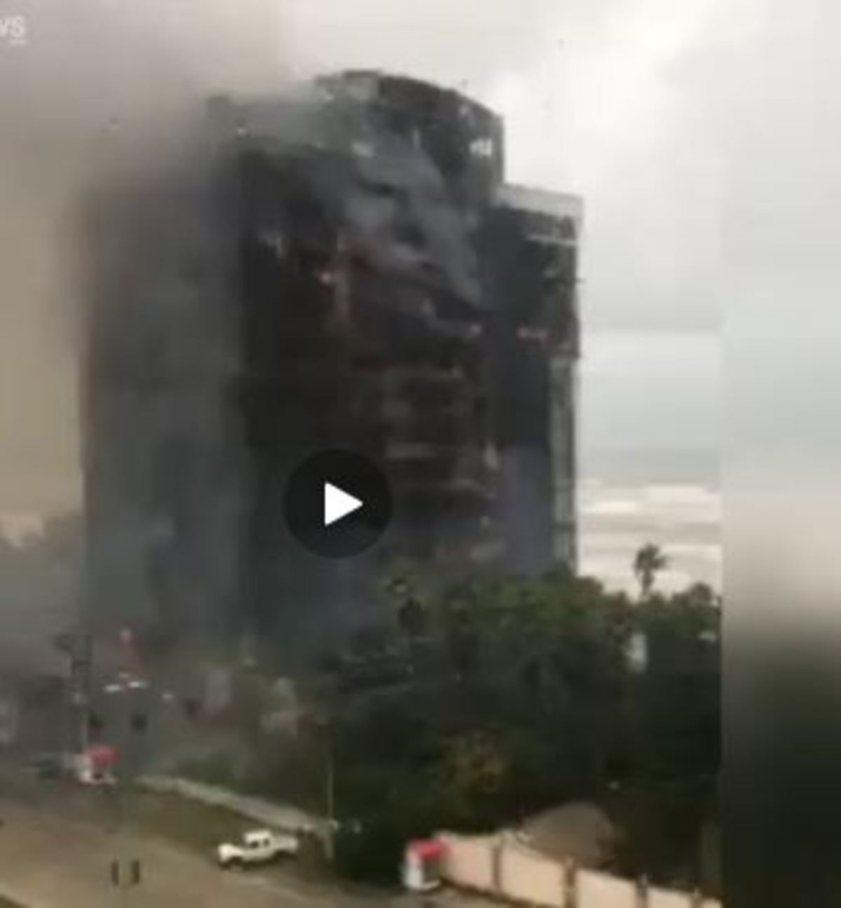 آتش‌سوزی برج ۱۷ طبقه در چالوس (فیلم)