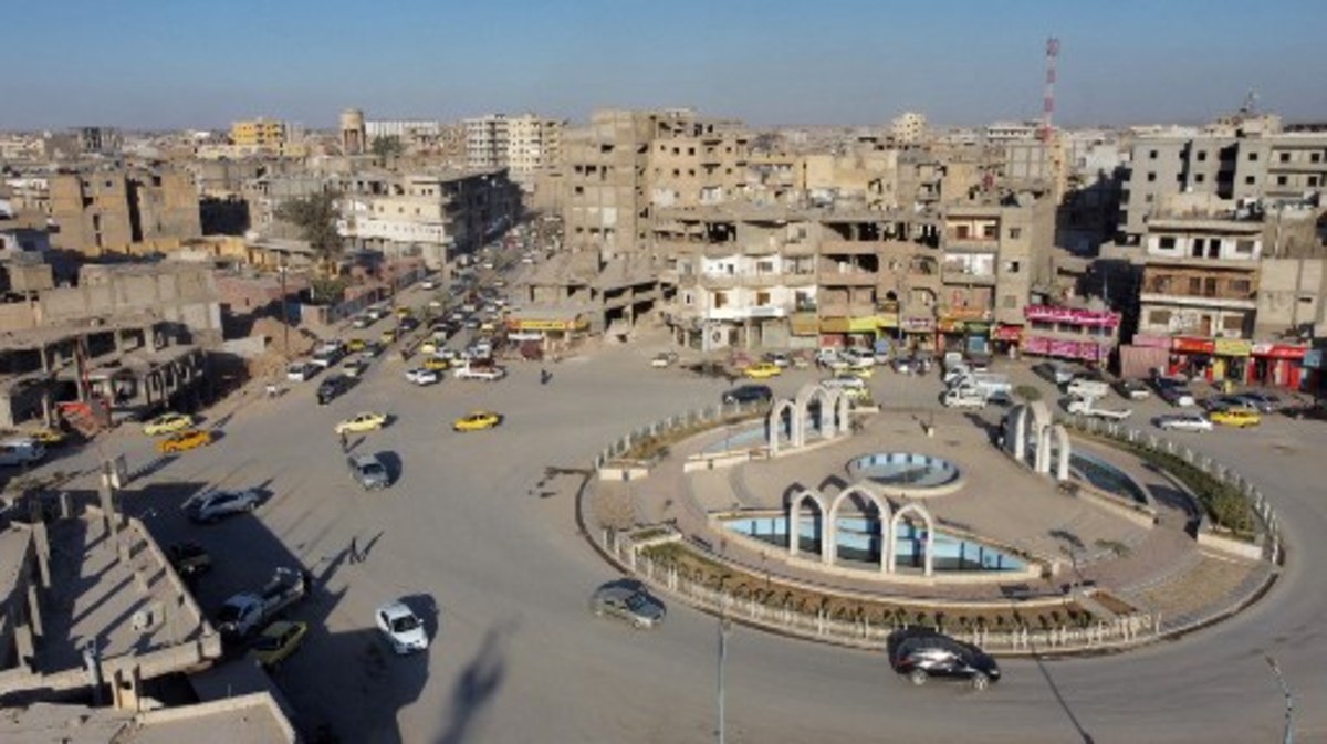 بازگشت پایتخت داعش به شرایط عادی/ تبدیل میدان اعدام به میدان عشاق
