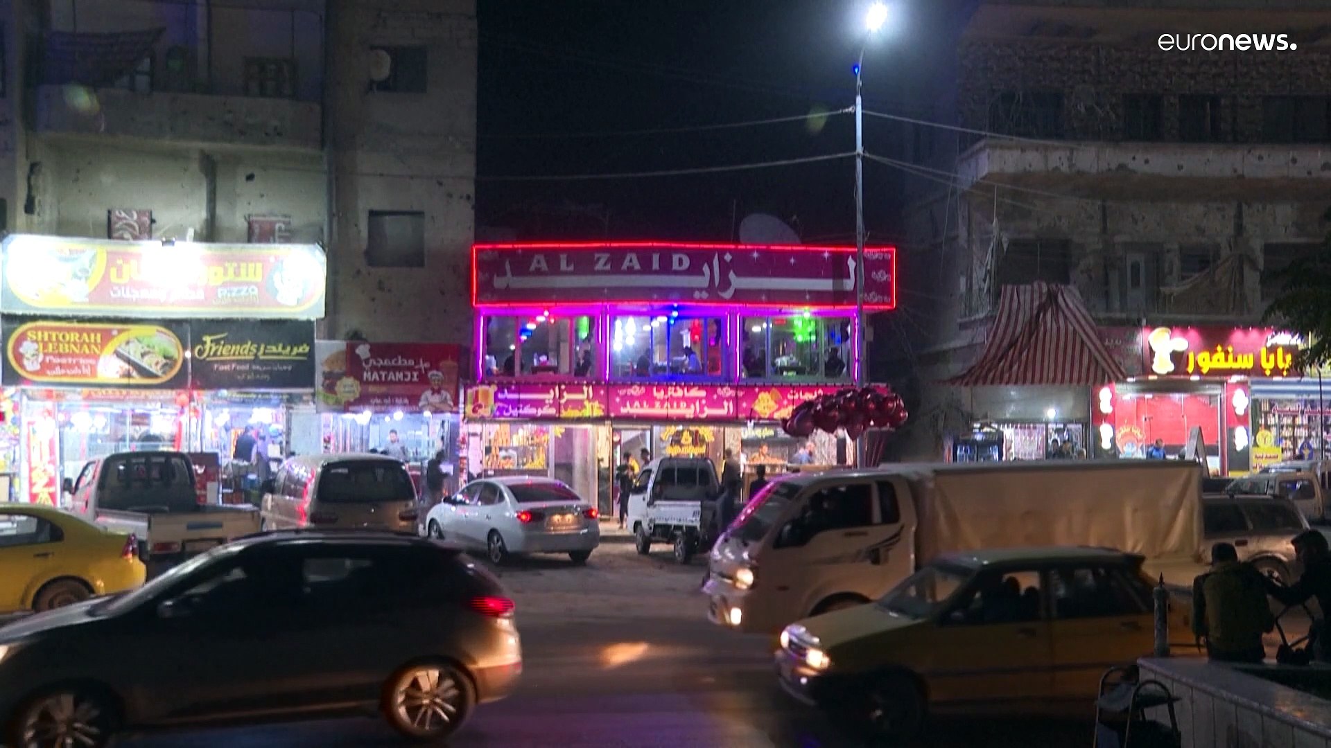 بازگشت پایتخت داعش به شرایط عادی/ تبدیل میدان اعدام به میدان عشاق