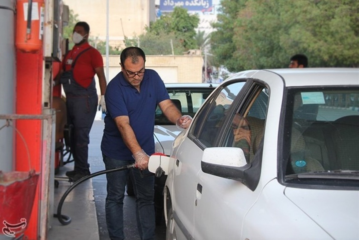 وزارت نفت: اختلال در پمپ بنزین‌‌ها مربوط به کارت سوخت است، نه بنزین آزاد/ اشکال در حال رفع است