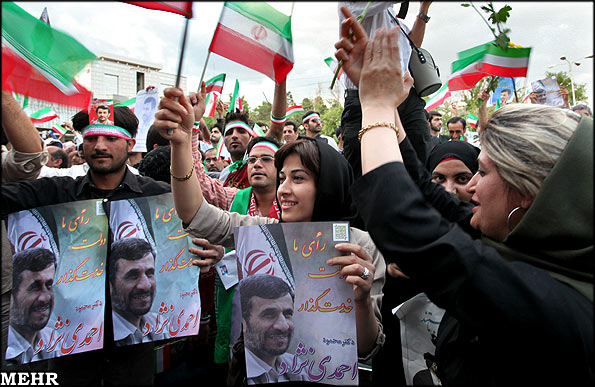 سال 88 راهپیمایی هواداران احمدی‌نژاد