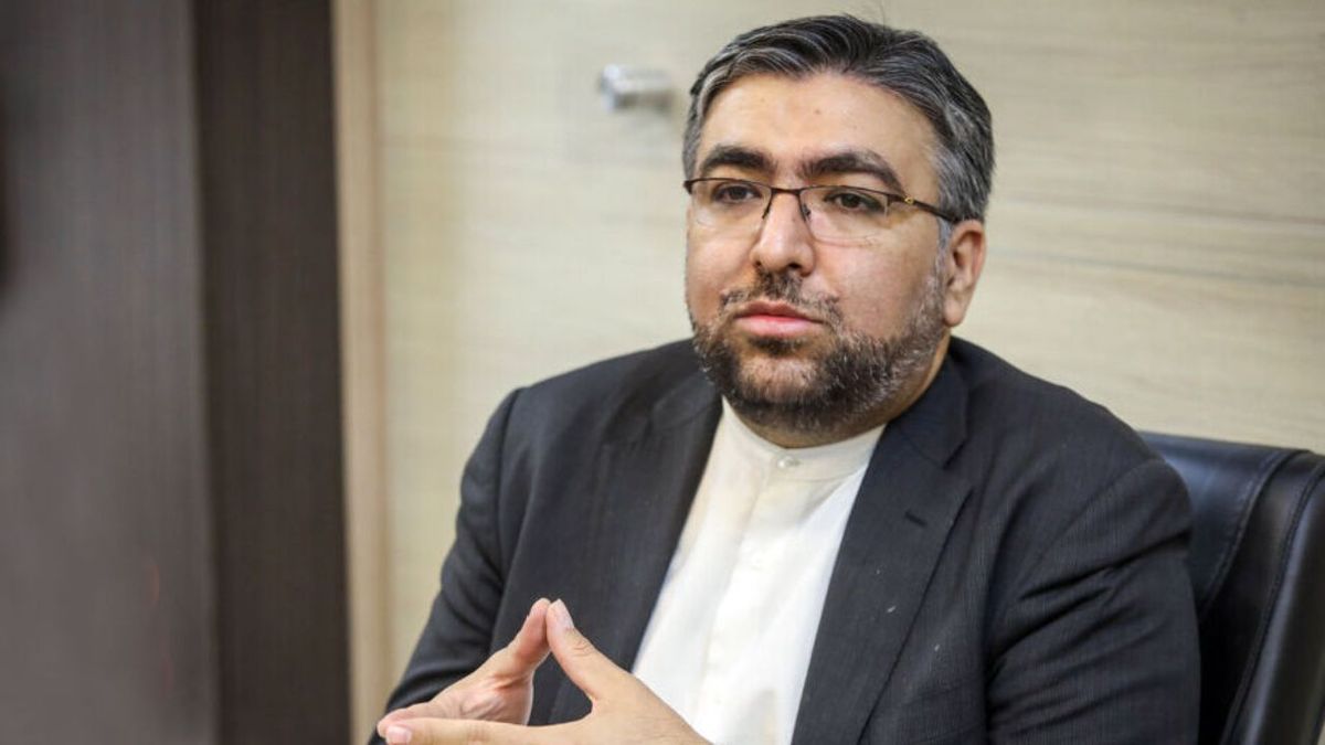 عضو کمیسیون سیاست خارجی: حضور پر تعداد هیأت ایرانی، به توان فکری مذاکرات در وین کمک می‌کند