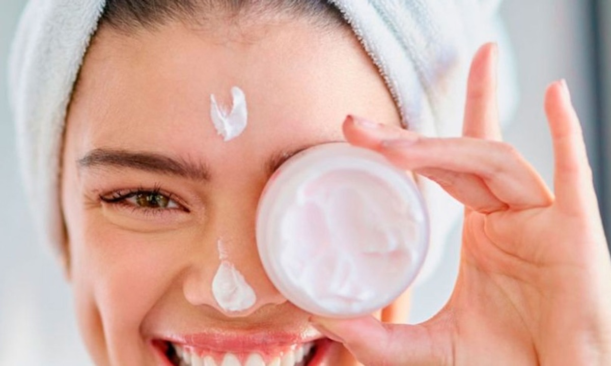4 راه ساده و موثر برای پاکسازی پوست چرب
