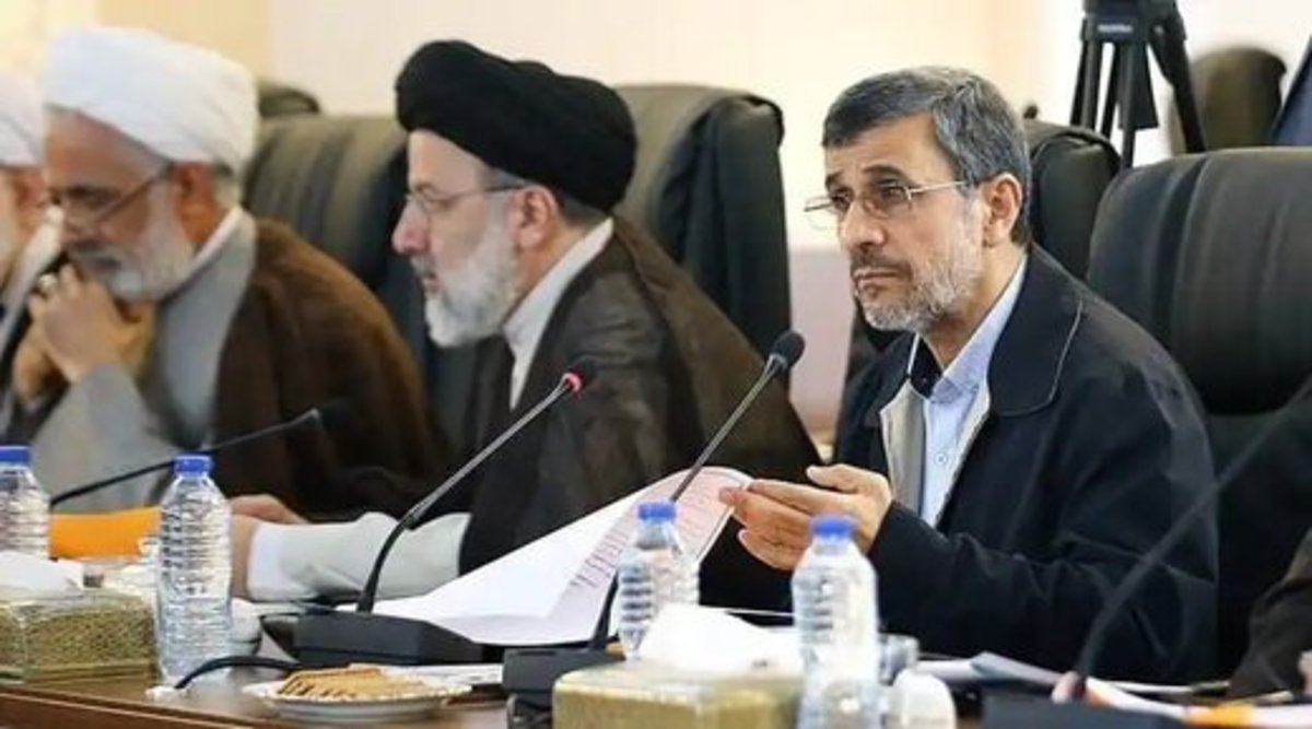 روزنامه شرق: غلو و اغراق در باره رئیسی، او را به سرنوشت احمدی نژاد گرفتار می کند