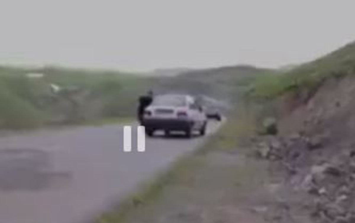 وقتی جاذبه معکوس باعث حرکت خودرو به سمت سربالایی می شود (فیلم)