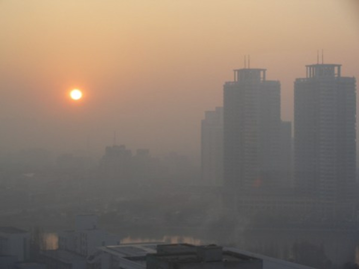 آلودگی هوای تهران برای گروه‌های حساس طی امروز