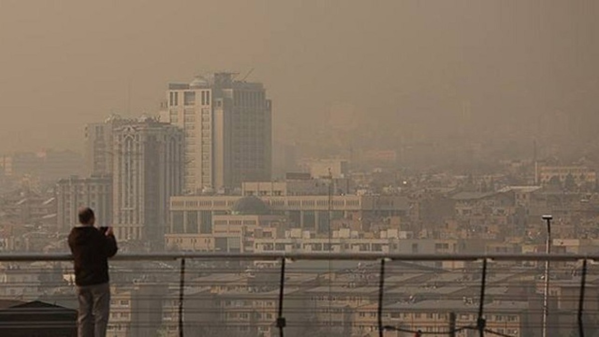 وضعیت قرمز آلودگی هوا در ۲۲ منطقه تهران